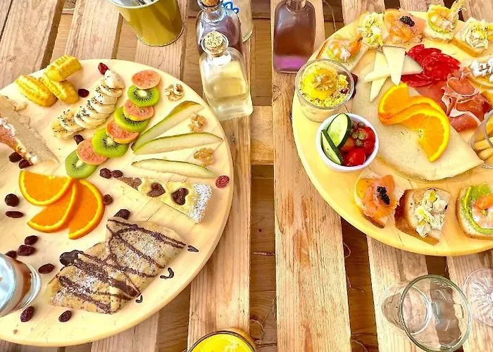 Macaronesia Spa, Sauna Y Piscina Buzanada