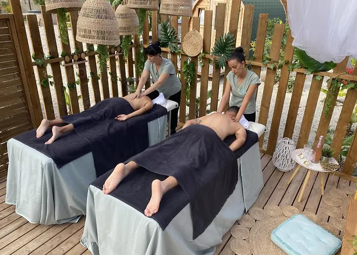 Macaronesia Spa, Sauna Y Piscina * Buzanada