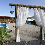 Apartment Macaronesia Spa, Sauna Y Piscina By Deihu Experiences