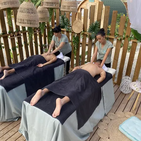 Macaronesia Spa, Sauna Y Piscina By Deihu Experiences * Бусанада